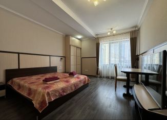 Аренда 1-комнатной квартиры, 50 м2, Феодосия, Черноморская набережная, 39
