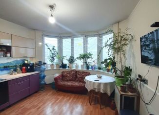 Продается 2-комнатная квартира, 66.3 м2, Екатеринбург, Парниковая улица, 10, метро Уралмаш