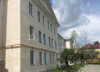 Продажа 3-ком. квартиры, 64 м2, Еманжелинск, улица Герцена, 12