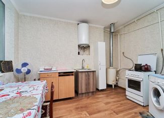 Продажа трехкомнатной квартиры, 45 м2, Краснодар, улица Фадеева, 205