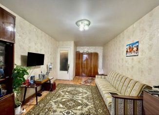Продается однокомнатная квартира, 32.7 м2, Удмуртия, улица Коммунаров, 361