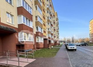 Продается 1-комнатная квартира, 37 м2, Калининград, улица Дзержинского, 174, Московский район