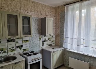 Сдам 4-ком. квартиру, 105 м2, Москва, Рождественская улица, 32, метро Некрасовка