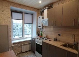 Аренда 2-ком. квартиры, 44 м2, Петергоф, улица Путешественника Козлова, 6
