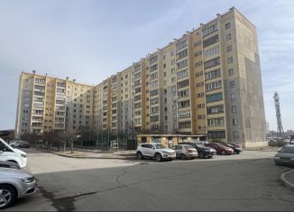 Продается 2-комнатная квартира, 64 м2, Челябинская область, улица Игнатия Вандышева, 6