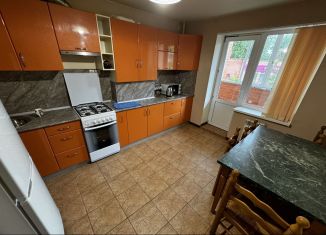 Аренда 1-ком. квартиры, 45 м2, Смоленск, улица Нормандия-Неман