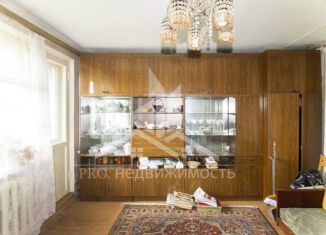 Продажа 2-комнатной квартиры, 43.5 м2, Нижний Тагил, улица Металлургов, 54