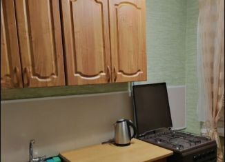 Сдаю двухкомнатную квартиру, 46 м2, Старый Оскол, микрорайон Весенний, 4А