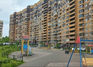 Сдам 1-ком. квартиру, 34 м2, Мурино, улица Шоссе в Лаврики, 59к2