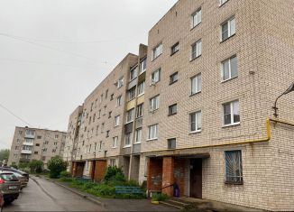Продажа 2-комнатной квартиры, 48.1 м2, Псковская область, улица Бабахина, 5