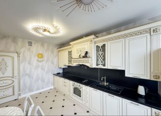 Сдаю 2-комнатную квартиру, 68 м2, Краснодар, Колхозная улица, 5/1, микрорайон Табачная Фабрика