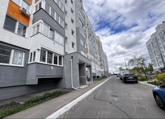 Продаю двухкомнатную квартиру, 67 м2, деревня Коневка, Лесная аллея, 1к2