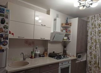 Продаю 3-ком. квартиру, 87 м2, Калмыкия, Ипподромная улица, 100к3