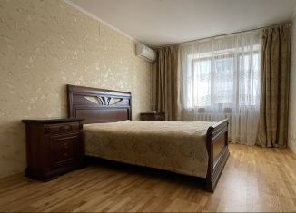 Сдам 3-комнатную квартиру, 85 м2, Республика Башкортостан, улица Чернышевского, 104