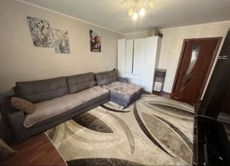 Продается двухкомнатная квартира, 61.2 м2, Саратов, Шелковичная улица, 64/66