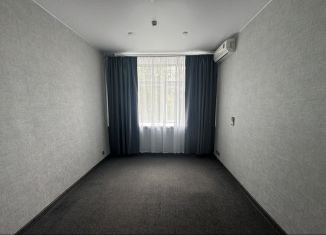 Сдается в аренду офис, 12 м2, Архангельск, улица Урицкого, 17