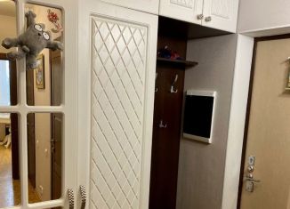 Сдается 2-комнатная квартира, 49 м2, Москва, Ослябинский переулок, 3, ЮАО