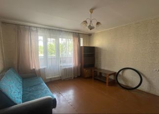 Продам 2-ком. квартиру, 50.1 м2, Псковская область, улица А. Никандровой, 40