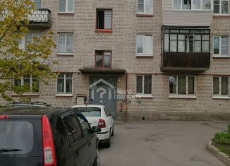 Продается 2-комнатная квартира, 44 м2, посёлок Стрельна, Санкт-Петербургское шоссе, 63В