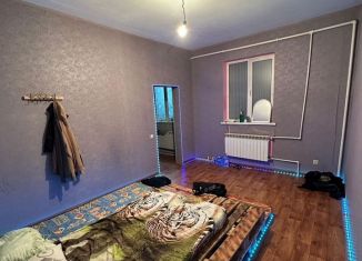 Сдаю 2-комнатную квартиру, 60 м2, Махачкала, Чиркейская улица, 20В