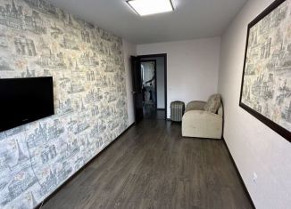 Продаю 3-ком. квартиру, 60 м2, Сарапул, Дубровская улица, 55