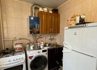 Продаю 2-ком. квартиру, 45 м2, Ставрополь, микрорайон № 6, улица Мира, 280/6