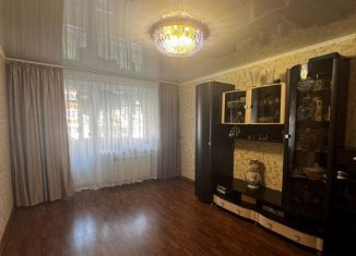 Продам 3-ком. квартиру, 57.4 м2, посёлок Путёвка, улица Строителей, 19