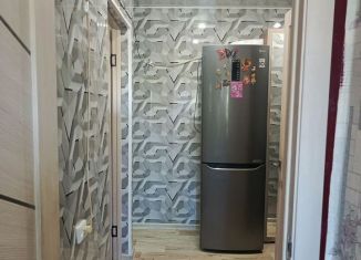 Продается 2-комнатная квартира, 46 м2, Серов, улица 8 Марта, 40