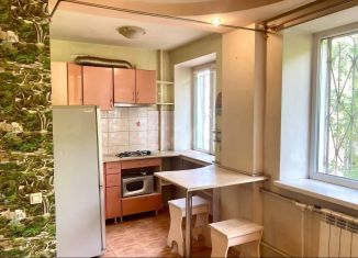 Продам 1-комнатную квартиру, 27.3 м2, Челябинск, улица Сони Кривой, 43, Центральный район