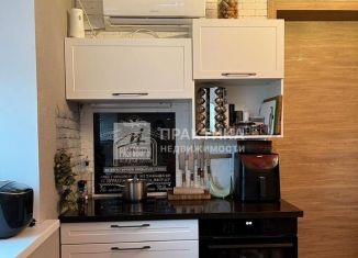 Продается четырехкомнатная квартира, 95.2 м2, Троицк, Нагорная улица, 4