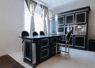Продажа 3-ком. квартиры, 115.5 м2, Нижний Новгород, Нижегородский район, улица Минина, 19/6