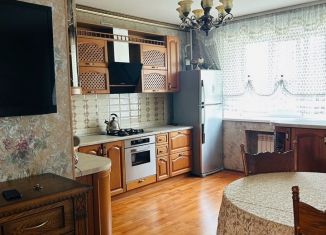 Продажа 3-комнатной квартиры, 77.1 м2, Березники, улица Карла Маркса