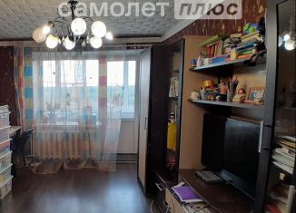 Трехкомнатная квартира на продажу, 58.3 м2, рабочий посёлок Шексна, Молодёжная улица, 6