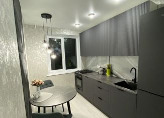 Сдается 2-комнатная квартира, 45 м2, Нижний Новгород, улица Тропинина, 3