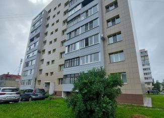 Продаю 1-ком. квартиру, 32 м2, Кириши, улица Декабристов Бестужевых, 16