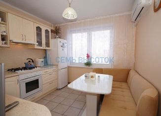 Продается 2-комнатная квартира, 47.8 м2, Москва, улица Космонавтов, 8