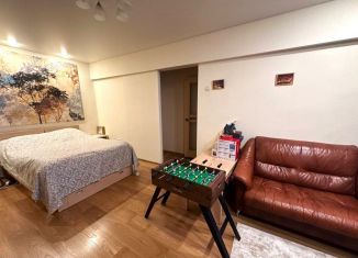 Продается 2-ком. квартира, 43.1 м2, Москва, Поклонная улица, 2к2