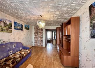 Продам 3-комнатную квартиру, 60 м2, Белебей, улица Революционеров, 1