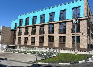 Продам 3-комнатную квартиру, 115 м2, Ульяновск, улица Льва Толстого, 33, Ленинский район