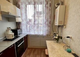 2-комнатная квартира на продажу, 58 м2, Миасс, улица Свиридова, 20
