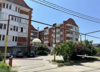 Продажа 2-комнатной квартиры, 67.5 м2, Горячий Ключ, улица Ленина, 212А