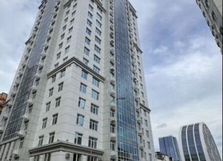 Продаю двухкомнатную квартиру, 70 м2, Грозный, улица Сайпуддина Шарпудиновича Лорсанова, 8А