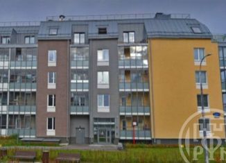 Продаю 1-ком. квартиру, 33 м2, Санкт-Петербург, метро Звёздная, Меридианная улица, 4