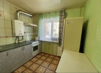 Продаю 2-ком. квартиру, 42.7 м2, Нижний Новгород, метро Горьковская, улица Бориса Панина, 12