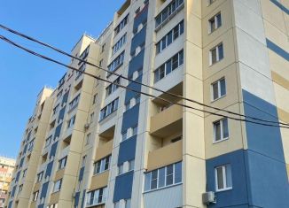Продам 2-ком. квартиру, 56.7 м2, Копейск, улица Короленко, 14
