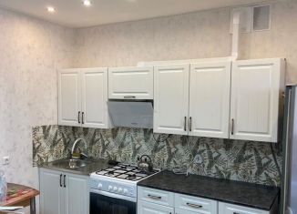 Сдам 1-ком. квартиру, 43 м2, Йошкар-Ола, Первомайская улица, 91, микрорайон Комсомольский