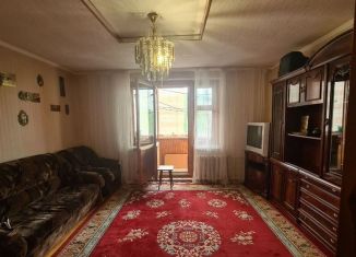 Сдается трехкомнатная квартира, 65.4 м2, Челябинская область, улица Луначарского, 18
