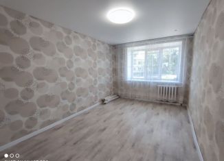 Продается 2-ком. квартира, 45.3 м2, Давлеканово, улица Карла Маркса, 4