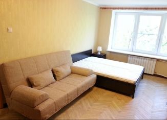 Сдам в аренду 1-комнатную квартиру, 35 м2, Санкт-Петербург, проспект Космонавтов, 50к4, метро Звёздная