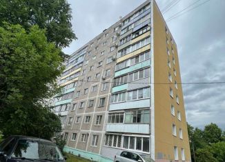 Продается двухкомнатная квартира, 45 м2, Луховицы, улица Жуковского, 33